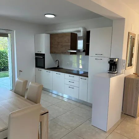 House With A Swimming Pool Kastel, Istria - Sredisnja Istra - 24734 بيت للعطل *